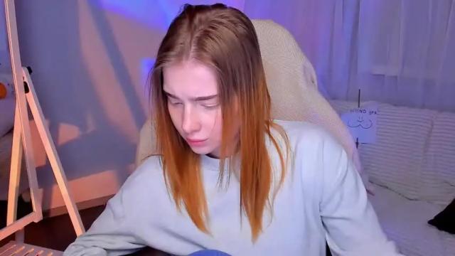 Image 6 of yourredsunshine Stream on Chaturbate on 16 months ago