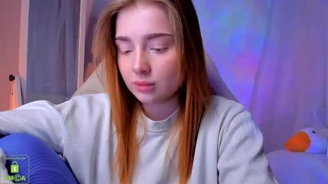 Image 8 of yourredsunshine Stream on Chaturbate on 16 months ago
