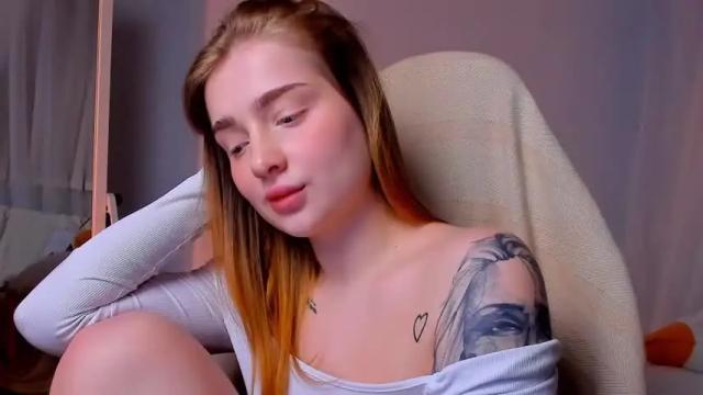 Image 8 of yourredsunshine Stream on Chaturbate on 16 months ago