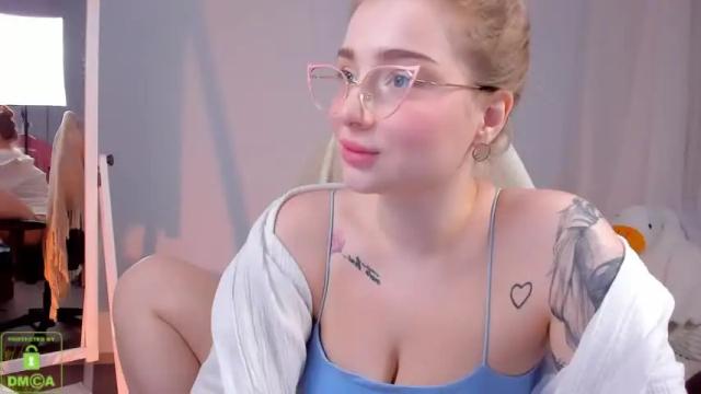 Thumbnail 2, yourredsunshine's Stream at Chaturbate, 15 months ago