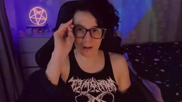 Image 2 of yourscosmic Stream on Chaturbate on 1 month ago