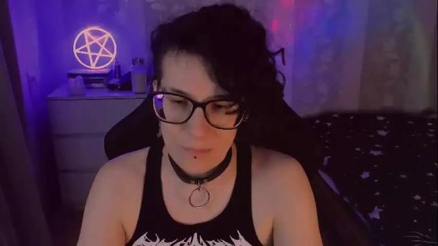 Image 2 of yourscosmic Stream on Chaturbate on 1 month ago
