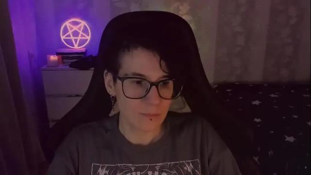 Image 4 of yourscosmic Stream on Chaturbate on 2 months ago