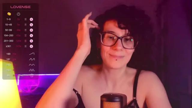 Image 12 of yourscosmic Stream on Chaturbate on 1 month ago