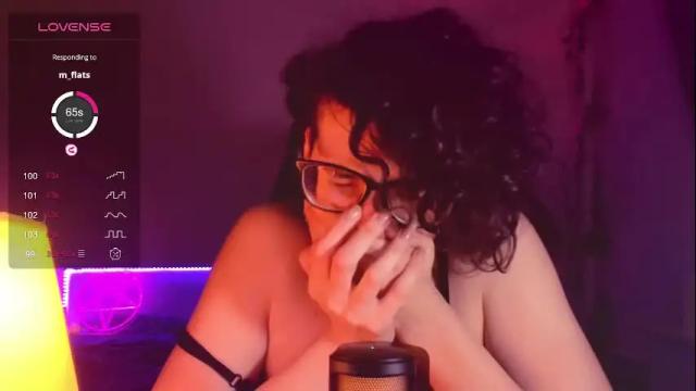 Image 8 of yourscosmic Stream on Chaturbate on 1 month ago