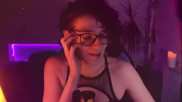 Image 7 of yourscosmic Stream on Chaturbate on 1 month ago