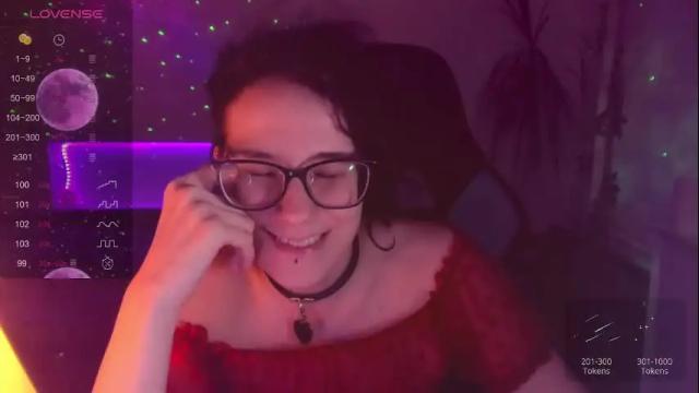 Image 2 of yourscosmic Stream on Chaturbate on 1 month ago