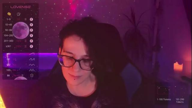 Image 8 of yourscosmic Stream on Chaturbate on 23 days ago