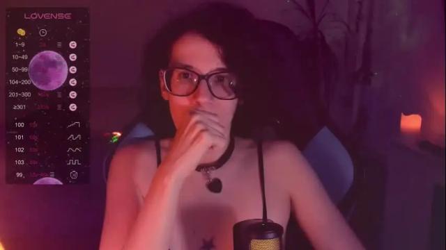 Image 10 of yourscosmic Stream on Chaturbate on 19 days ago