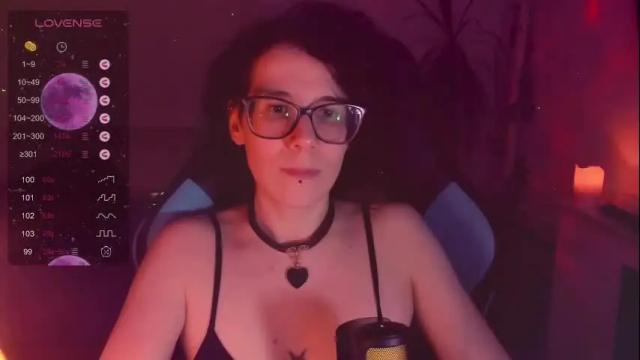 Image 7 of yourscosmic Stream on Chaturbate on 19 days ago