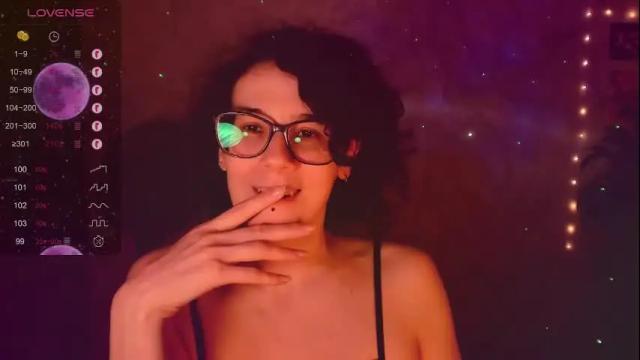 Image 6 of yourscosmic Stream on Chaturbate on 4 days ago