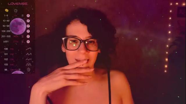 Image 7 of yourscosmic Stream on Chaturbate on 4 days ago