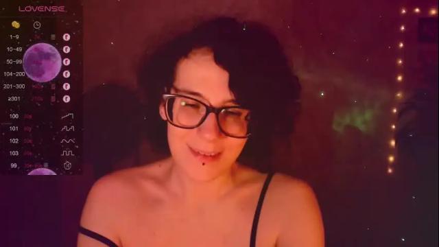 Image 8 of yourscosmic Stream on Chaturbate on 4 days ago