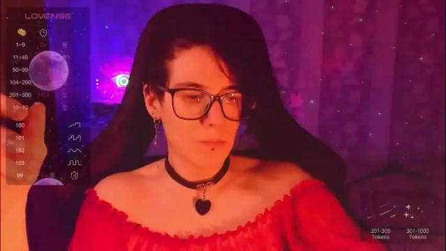 Image 4 of yourscosmic Stream on Chaturbate on 1 month ago