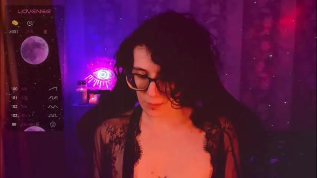 Image 2 of yourscosmic Stream on Chaturbate on 1 month ago