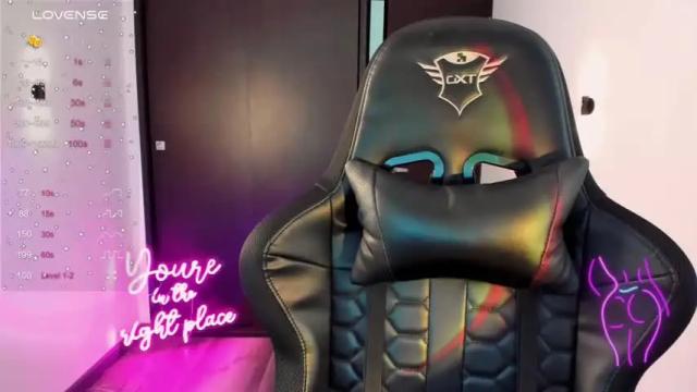 Image 10 of yoursecretcrush_ Stream on Chaturbate on 20 months ago