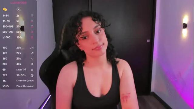 Image 2 of yoursecretcrush_ Stream on Chaturbate on 4 months ago