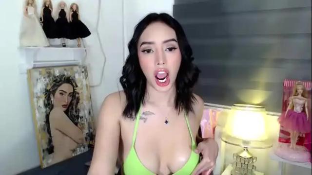 Image 2 of yourslaughtybarbara Stream on Chaturbate on 15 months ago