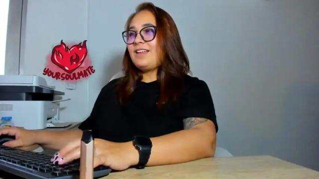 Image 3 of yoursoul_mate Stream on Chaturbate on 20 months ago