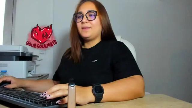 Image 8 of yoursoul_mate Stream on Chaturbate on 20 months ago