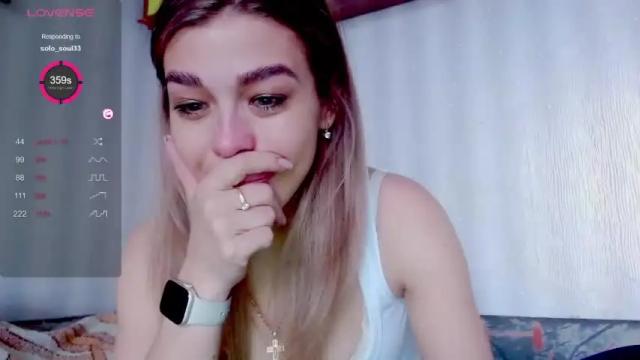 Image 4 of yoursoul_mila Stream on Chaturbate on 13 months ago