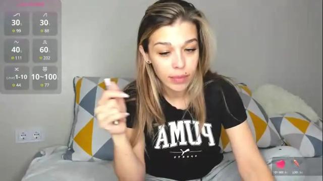 Image 4 of yoursoul_mila Stream on Chaturbate on 21 days ago