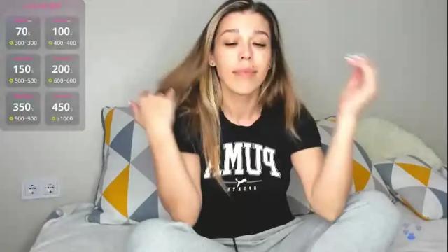 Image 6 of yoursoul_mila Stream on Chaturbate on 21 days ago