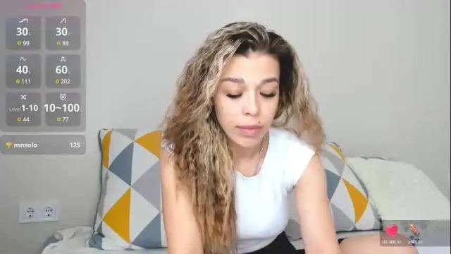 Image 4 of yoursoul_mila Stream on Chaturbate on 18 days ago