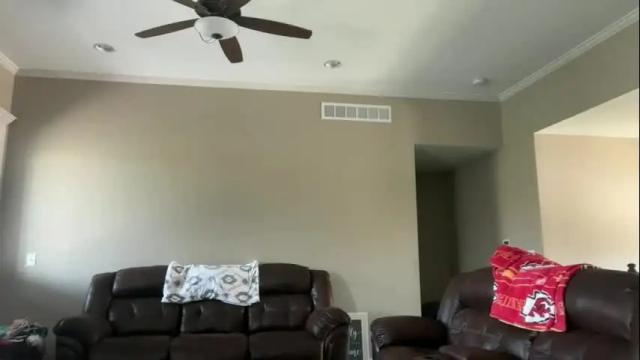 Image 8 of yourstrulylivy Stream on Chaturbate on 2 months ago