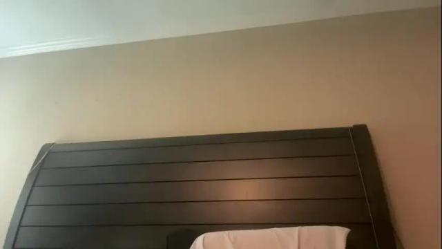 Image 12 of yourstrulylivy Stream on Chaturbate on 9 days ago