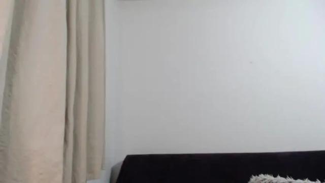 Image 8 of yoursweetkaryna Stream on Chaturbate on 15 months ago