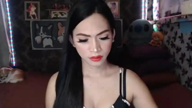 Image 6 of yourtransglams Stream on Chaturbate on 14 months ago