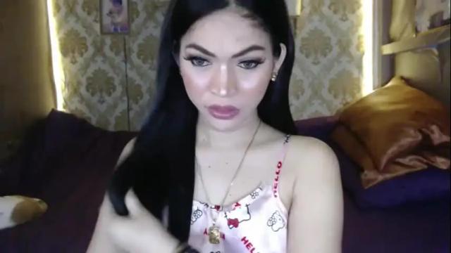 Image 2 of yourtransglams Stream on Chaturbate on 1 month ago