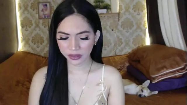 Image 4 of yourtransglams Stream on Chaturbate on 4 days ago