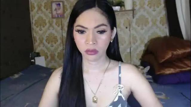 Image 2 of yourtransglams Stream on Chaturbate on 2 months ago