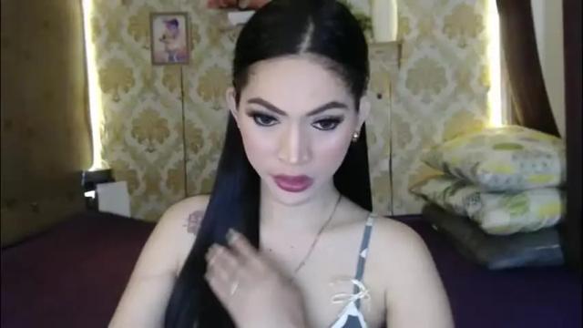 Image 3 of yourtransglams Stream on Chaturbate on 1 month ago