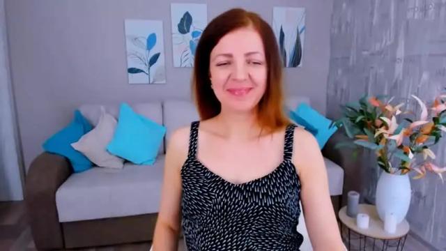 Image 3 of youruniversee Stream on Chaturbate on 14 months ago