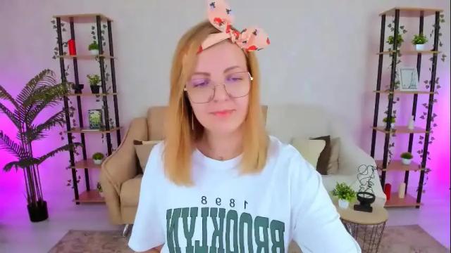 Image 8 of youruniversee Stream on Chaturbate on 2 months ago