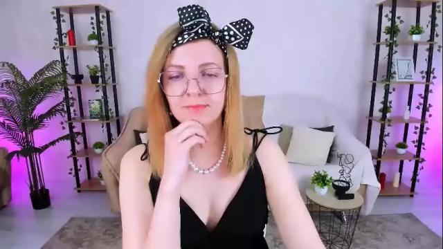 Thumbnail 2, youruniversee's Stream at Chaturbate, 1 month ago