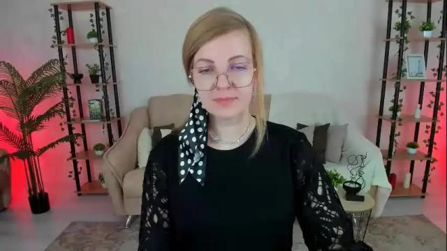 Image 2 of youruniversee Stream on Chaturbate on 5 months ago