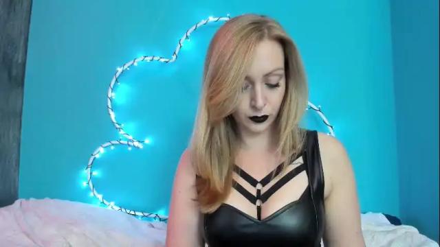 Image 2 of yourvenus00 Stream on Chaturbate on 2 months ago