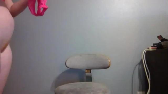 Image 10 of yourwetgingerdream Stream on Chaturbate on 24 months ago