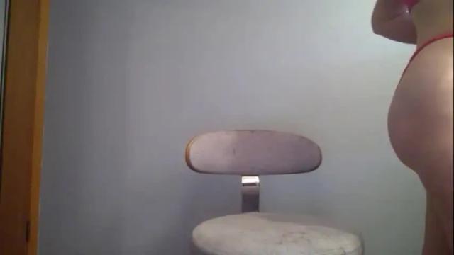 Image 4 of yourwetgingerdream Stream on Chaturbate on 22 months ago