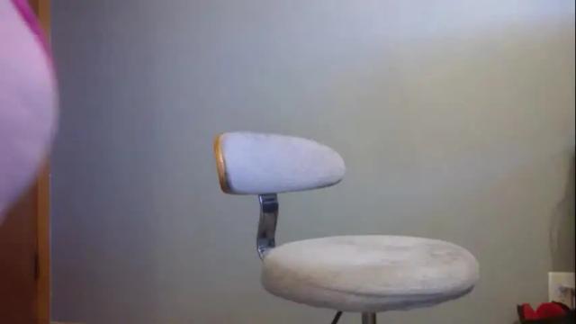 Image 7 of yourwetgingerdream Stream on Chaturbate on 22 months ago