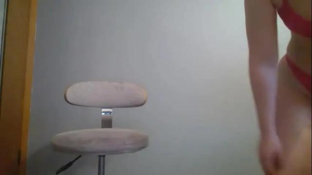 Image 2 of yourwetgingerdream Stream on Chaturbate on 21 months ago