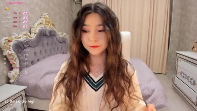 Image 3 of ysann Stream on Chaturbate on 19 months ago