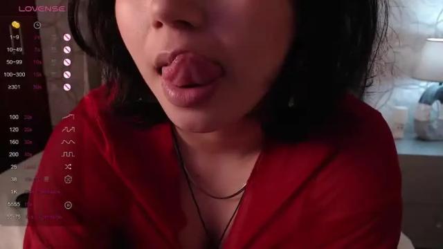 Image 2 of yuimoon Stream on Chaturbate on 13 months ago