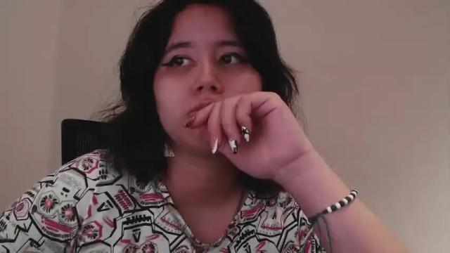 Image 3 of yuimoon Stream on Chaturbate on 13 months ago