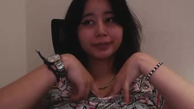 Image 6 of yuimoon Stream on Chaturbate on 13 months ago