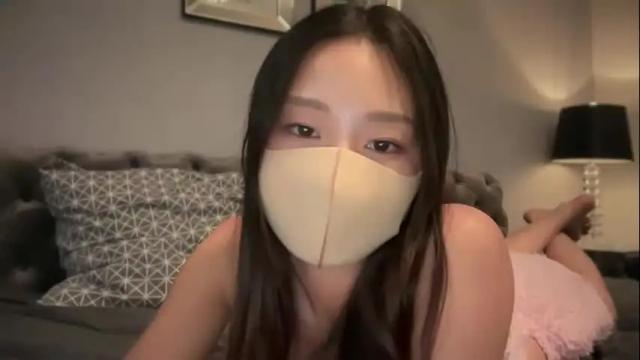 Image 12 of yukilovesjojo Stream on Chaturbate on 25 days ago